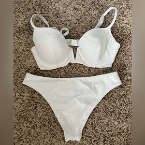 Shade & Shore White ruffled Bikini Set